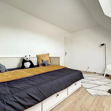 بيت للعطل Spacious House 300m From The