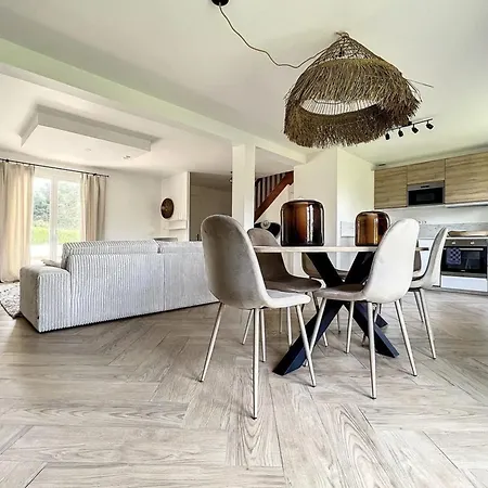بيت للعطل Spacious House 300m From The Hermanville-sur-Mer