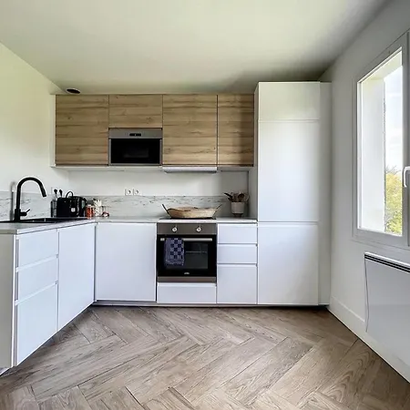 Spacious House 300m From The Holiday home *