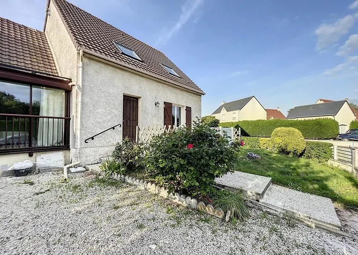 Spacious House 300m From The * 헤르망빌쉬르메르